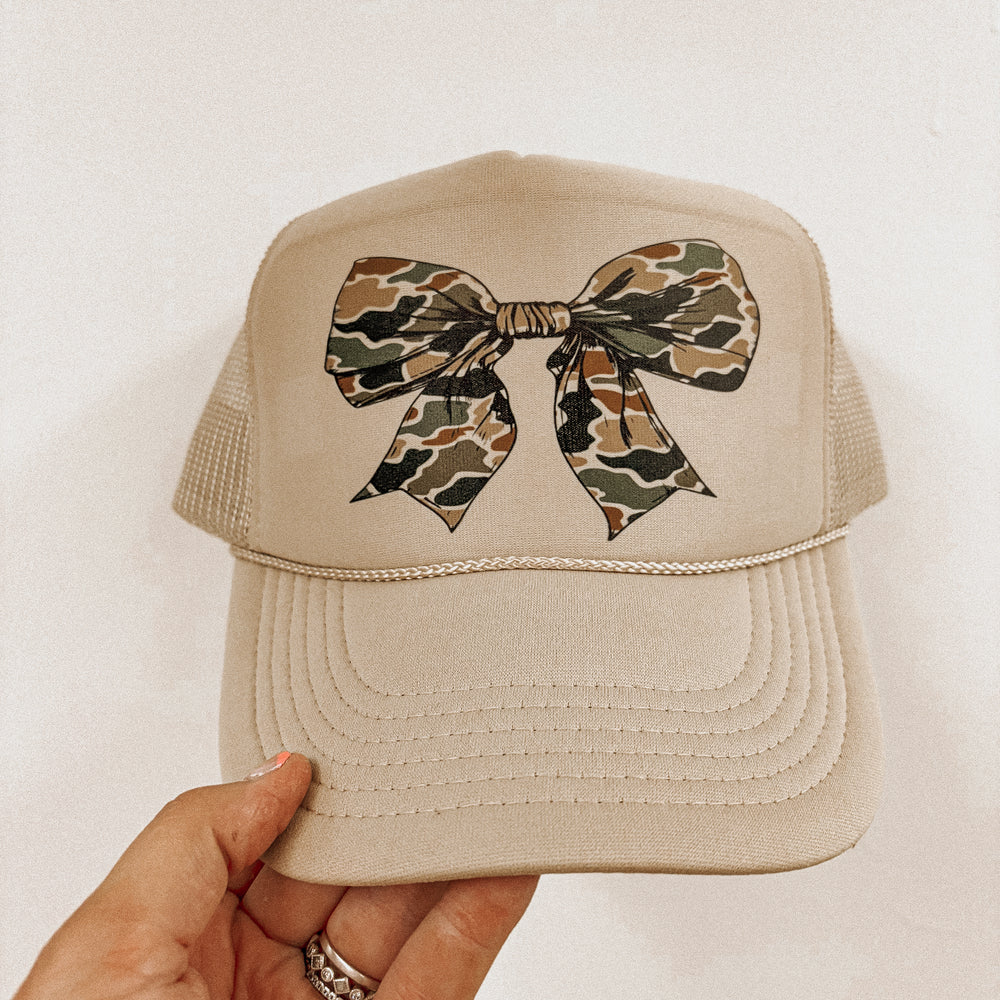 TRUCKER HAT: CAMO BOW