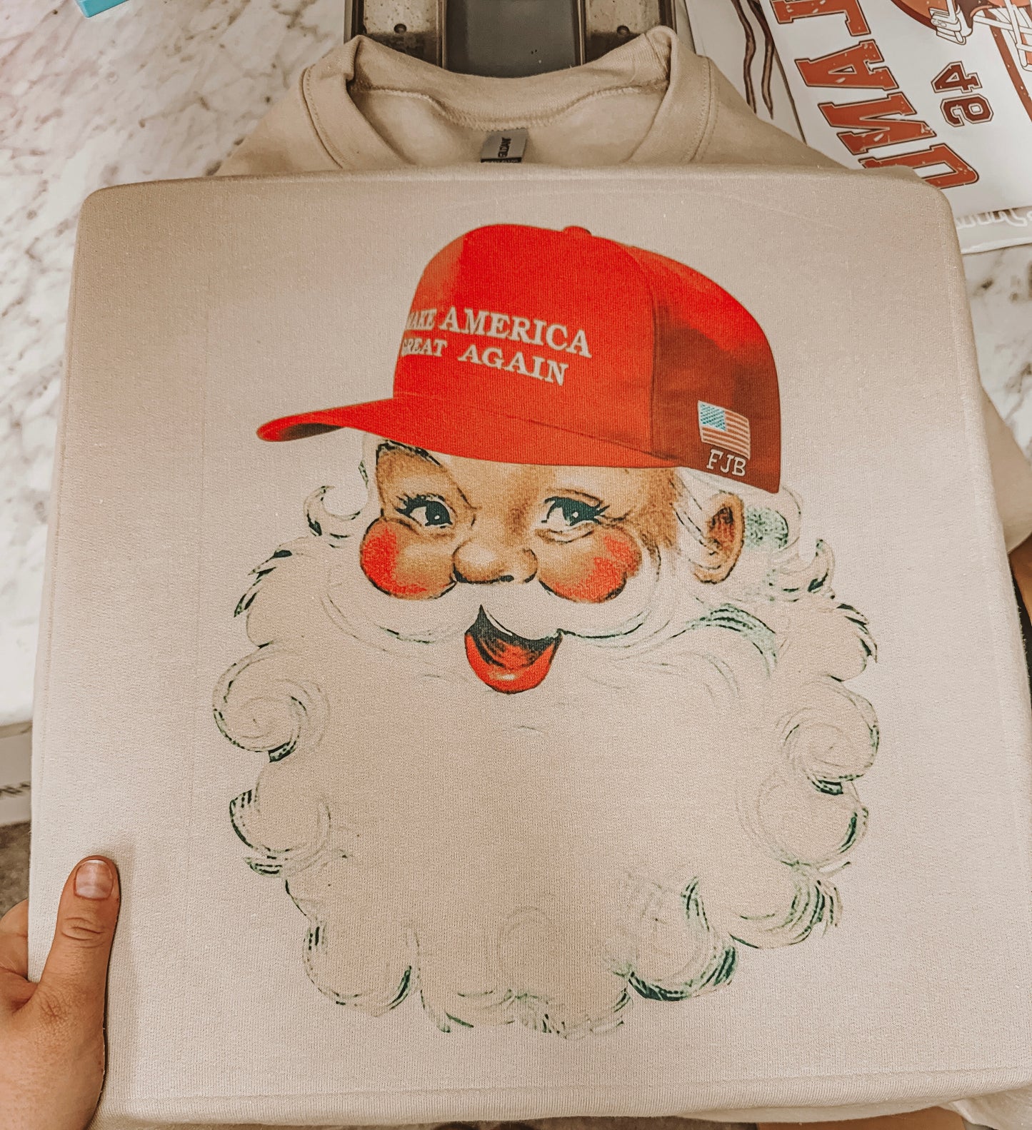 MAGA SANTA